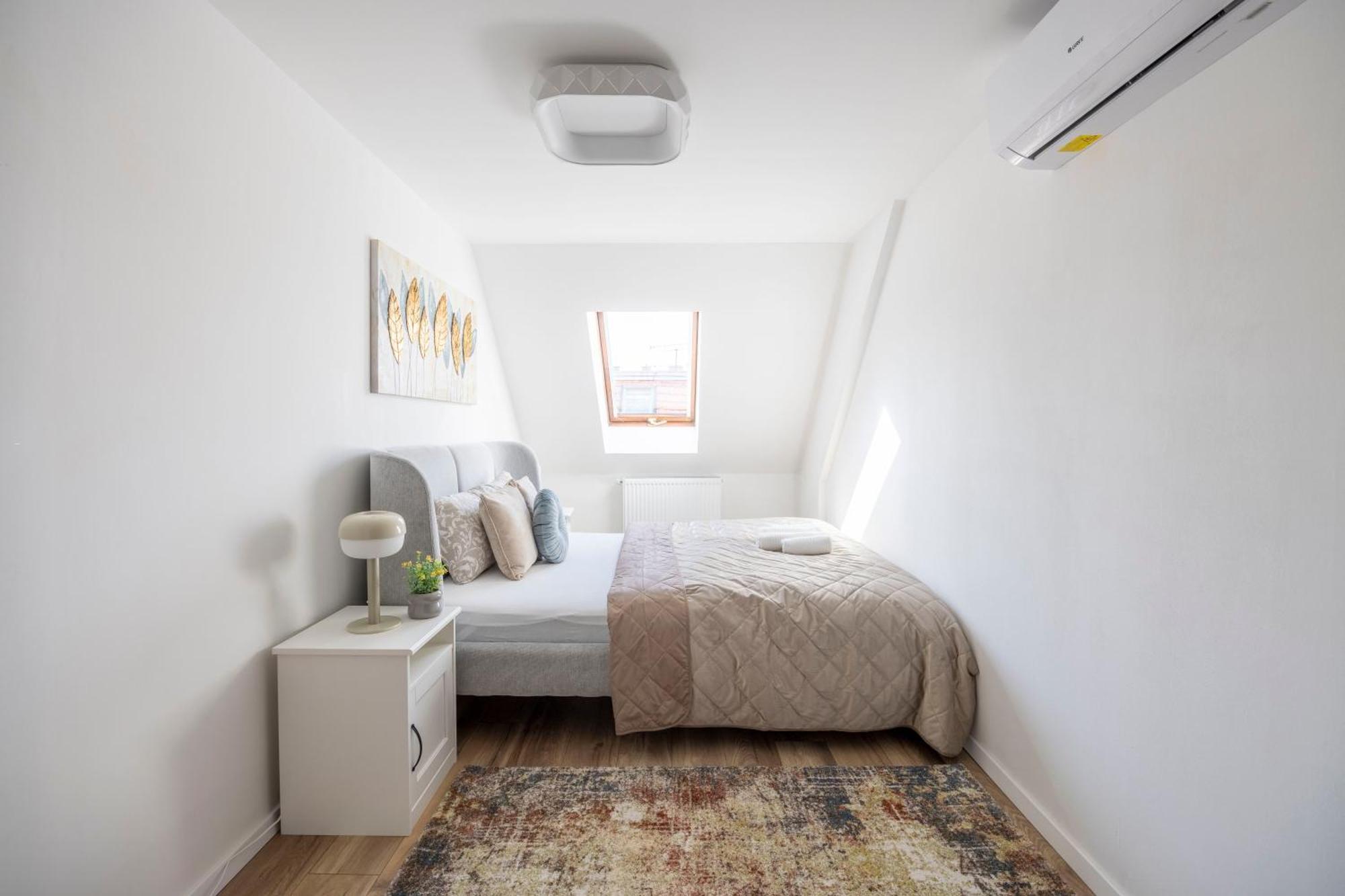 Exclusive & Central Duplex Residence By Prestige Homes Budapest Luaran gambar